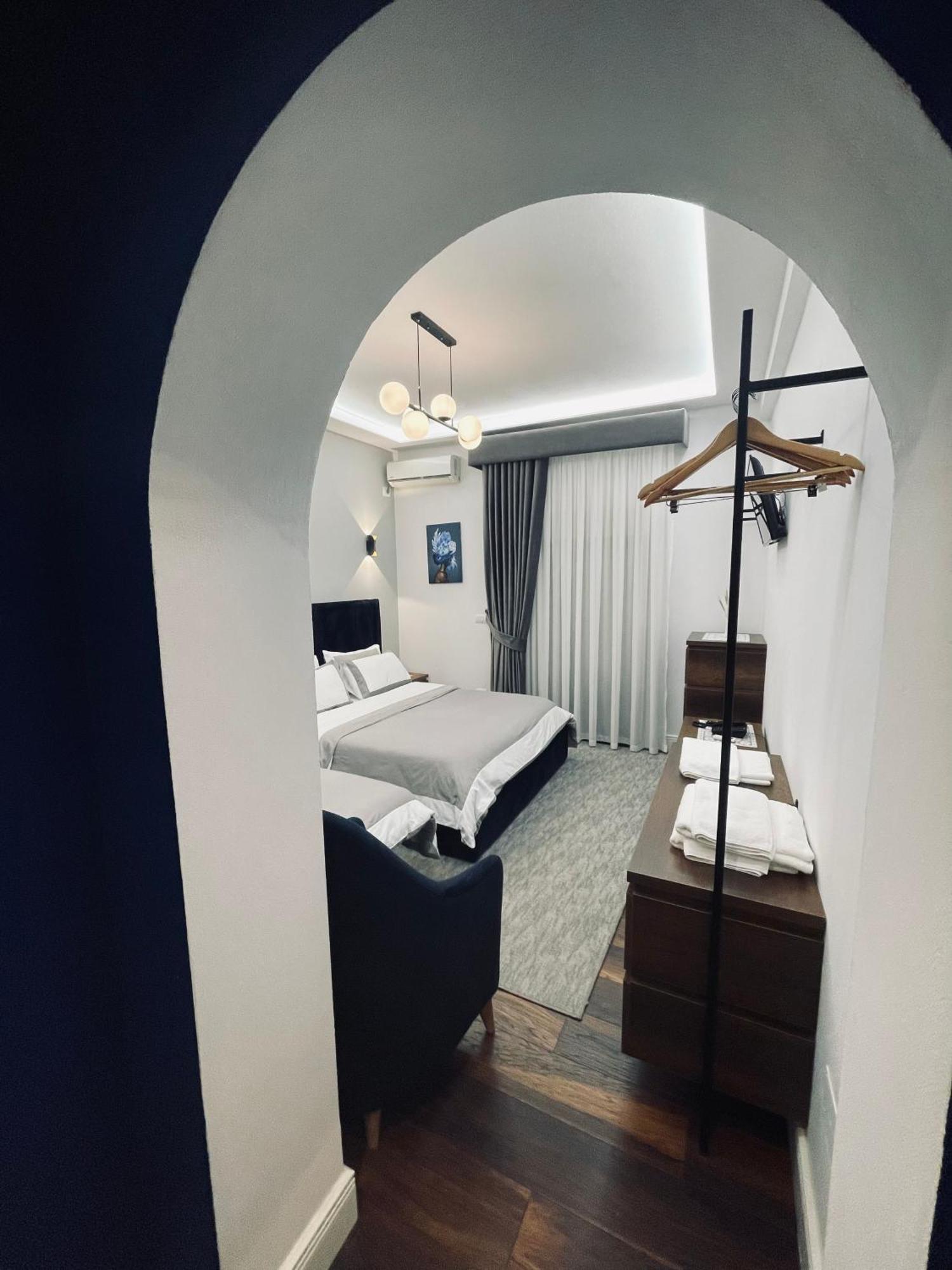 Garden Boutique Hotel Elbasan Zewnętrze zdjęcie
