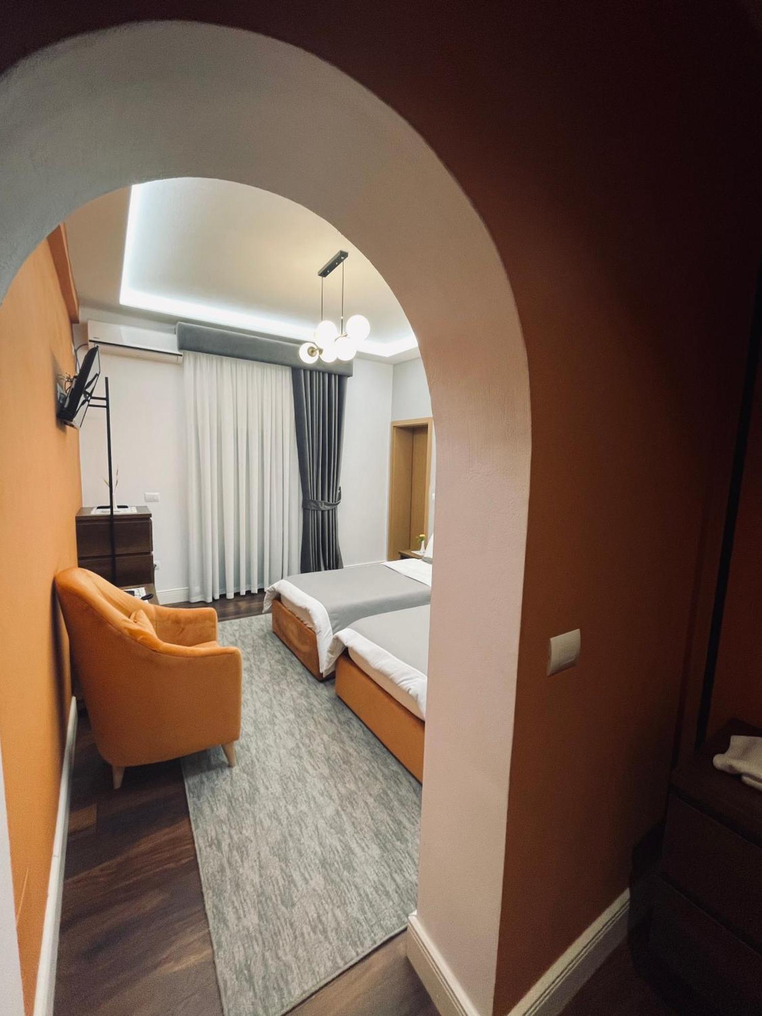 Garden Boutique Hotel Elbasan Zewnętrze zdjęcie