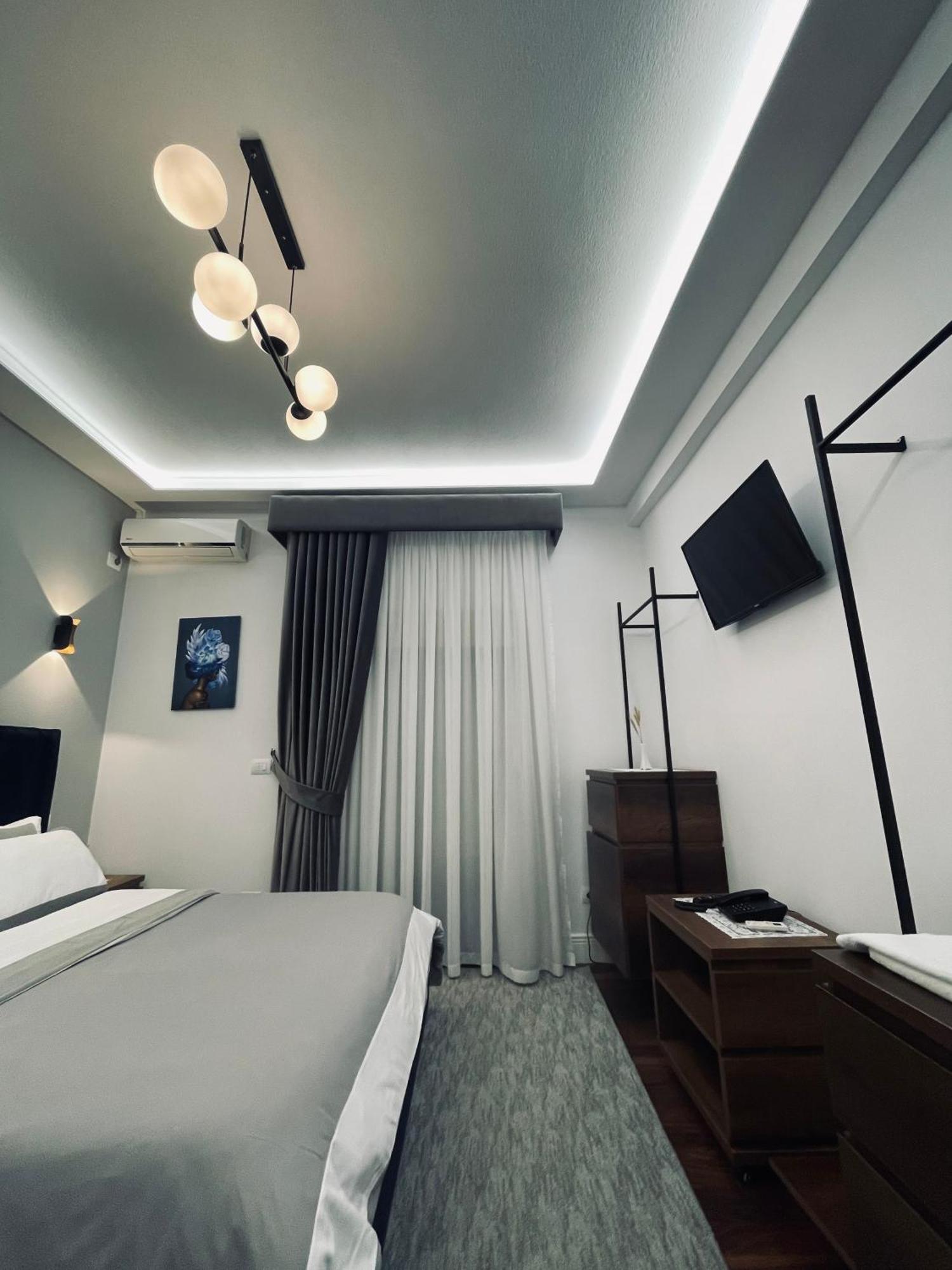 Garden Boutique Hotel Elbasan Zewnętrze zdjęcie