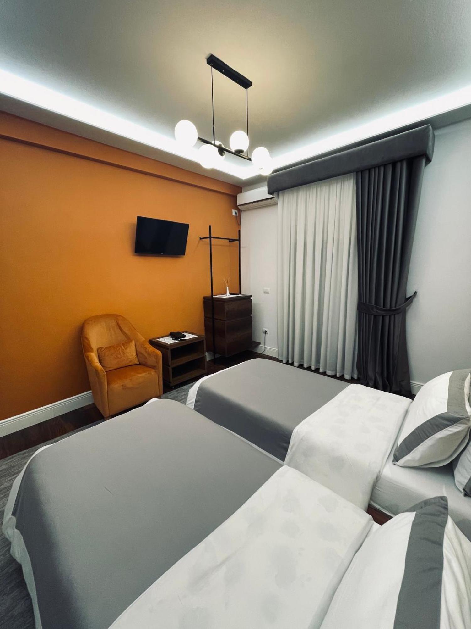 Garden Boutique Hotel Elbasan Zewnętrze zdjęcie